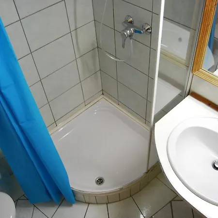 Paár Szieszta Apartmanhotel 3*